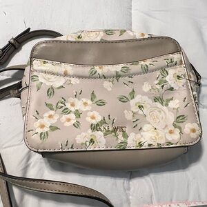 Nine West Floral Crossbody Bag - Cream and Green in great condition